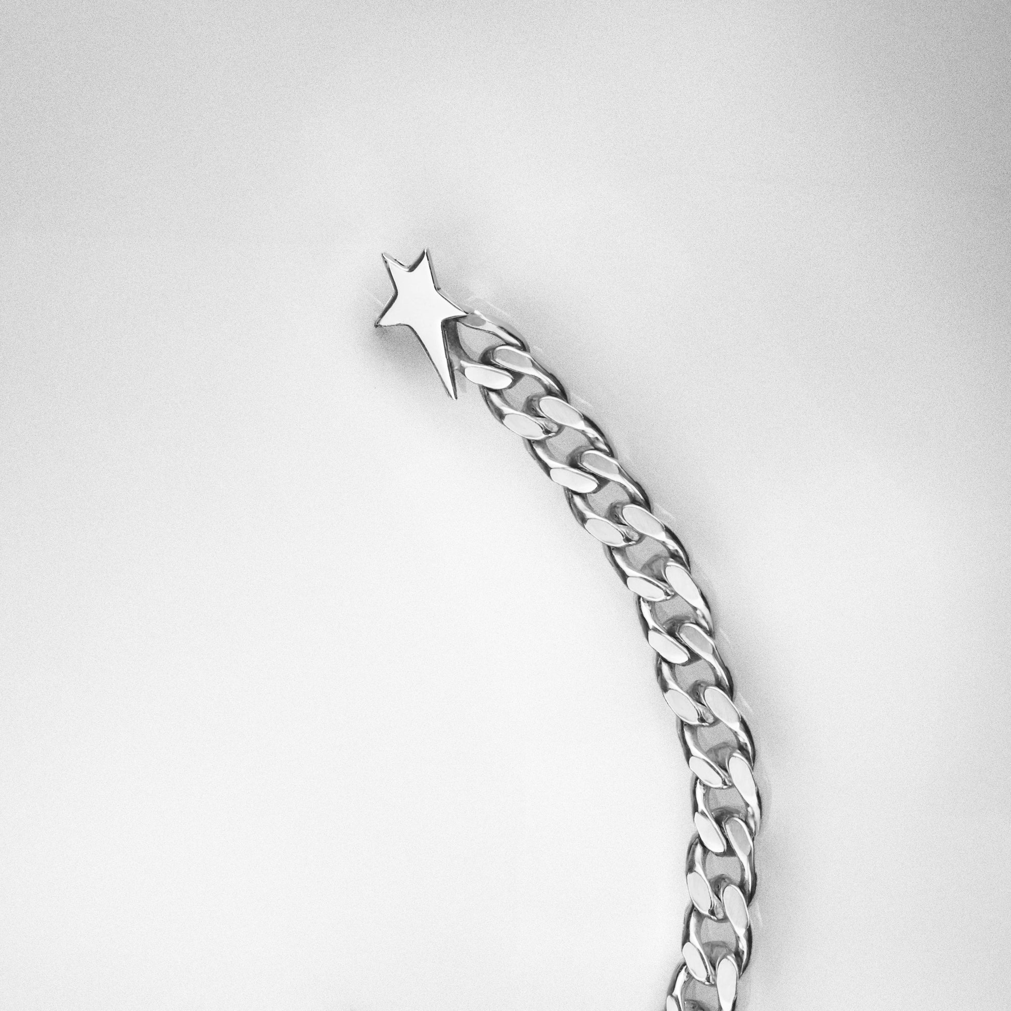 Pulsera de cadena cubana artesanal con cierre de estrella plata 925