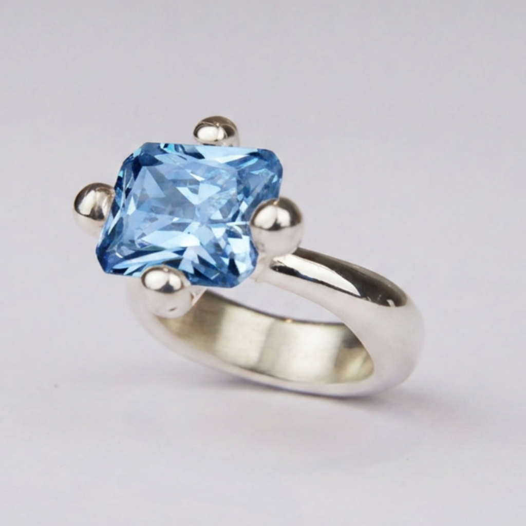 Anillo de Plata de Ley 925, Macizo con circonita Topacio