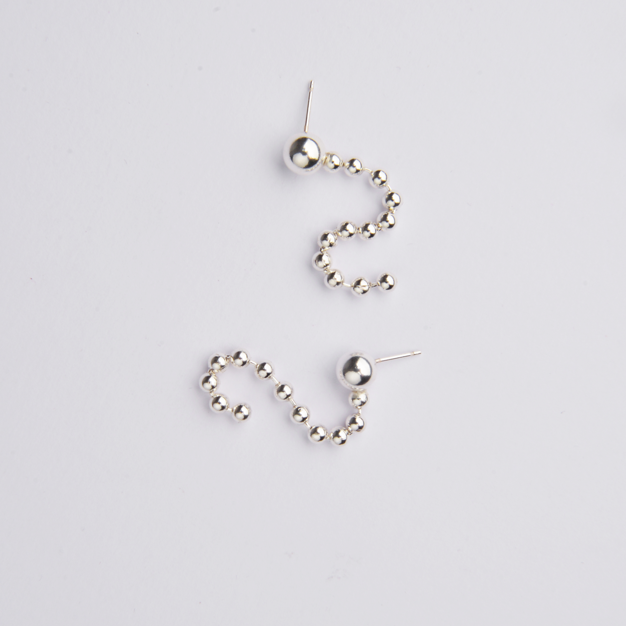 Pendientes con cadena de cuentas de plata 925