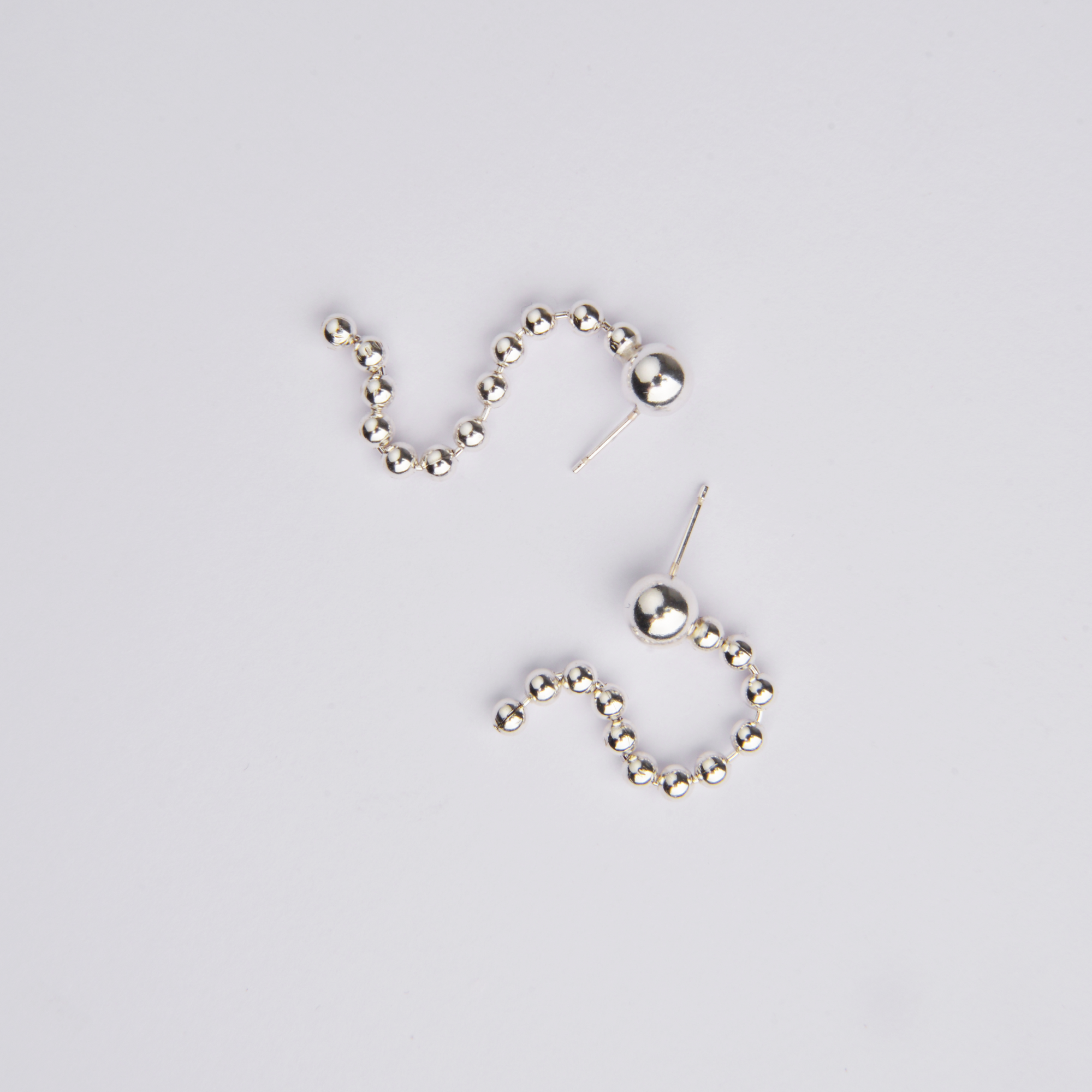 Pendientes con cadena de cuentas de plata 925