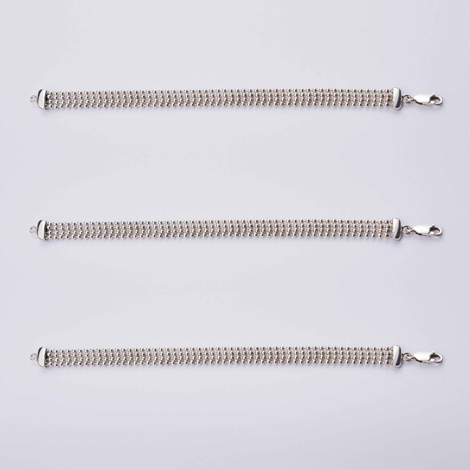 Pulsera N4, Cadena de bolas de 2mm, con cierre artesanal tallado a mano y mosquetón pequeño, Plata 925